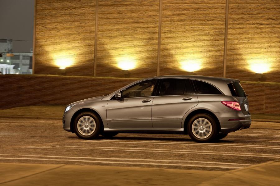  Mercedes-Benz R-Class 2011 года  (фото 106 из 186)